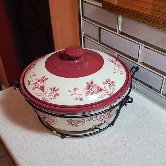 Casserole dish with lid And Wire Rack - Picture 4 of 10
